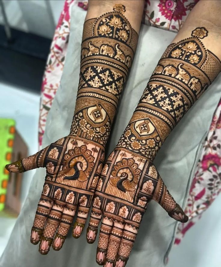 Architectural bridal motifs